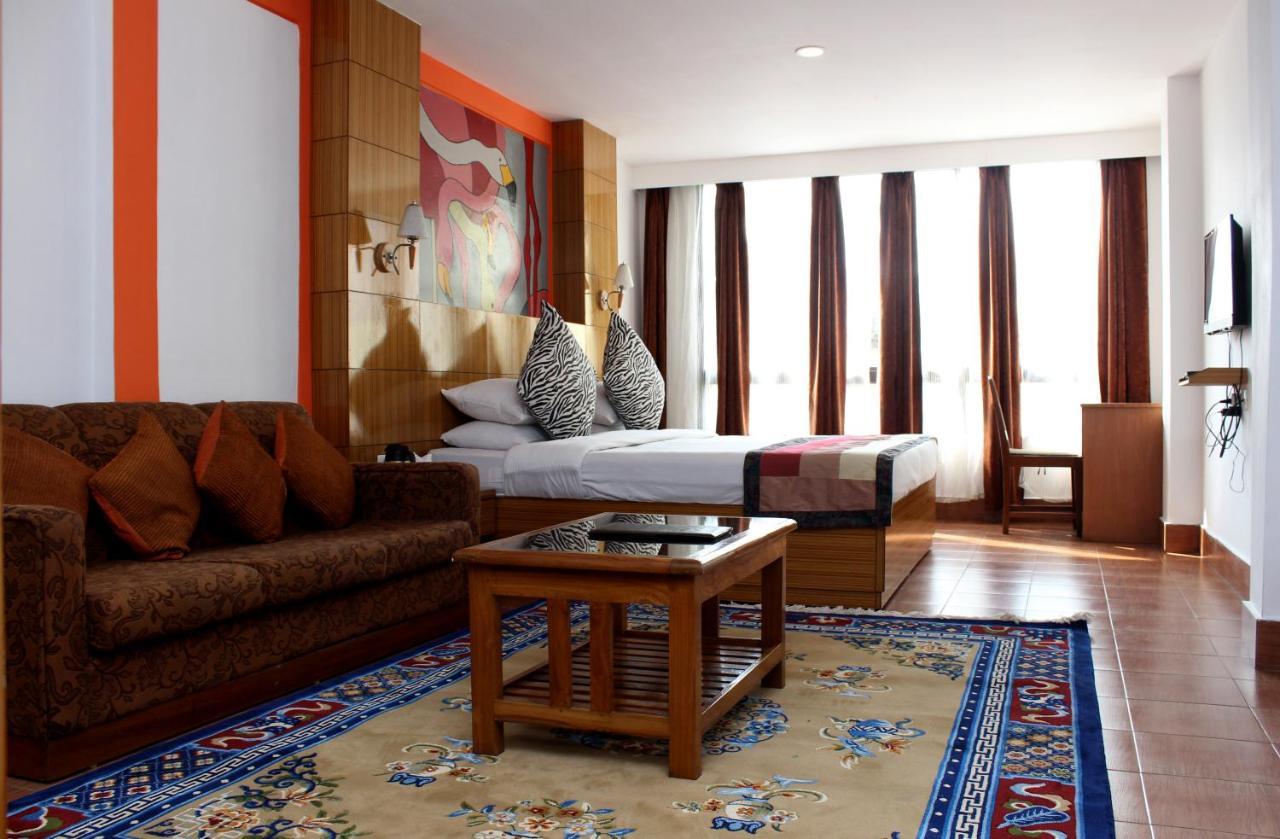 Hotel Tarayana Гангток Екстериор снимка