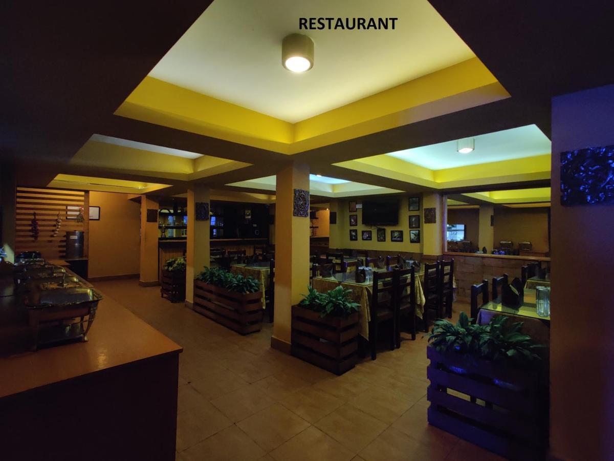 Hotel Tarayana Гангток Екстериор снимка