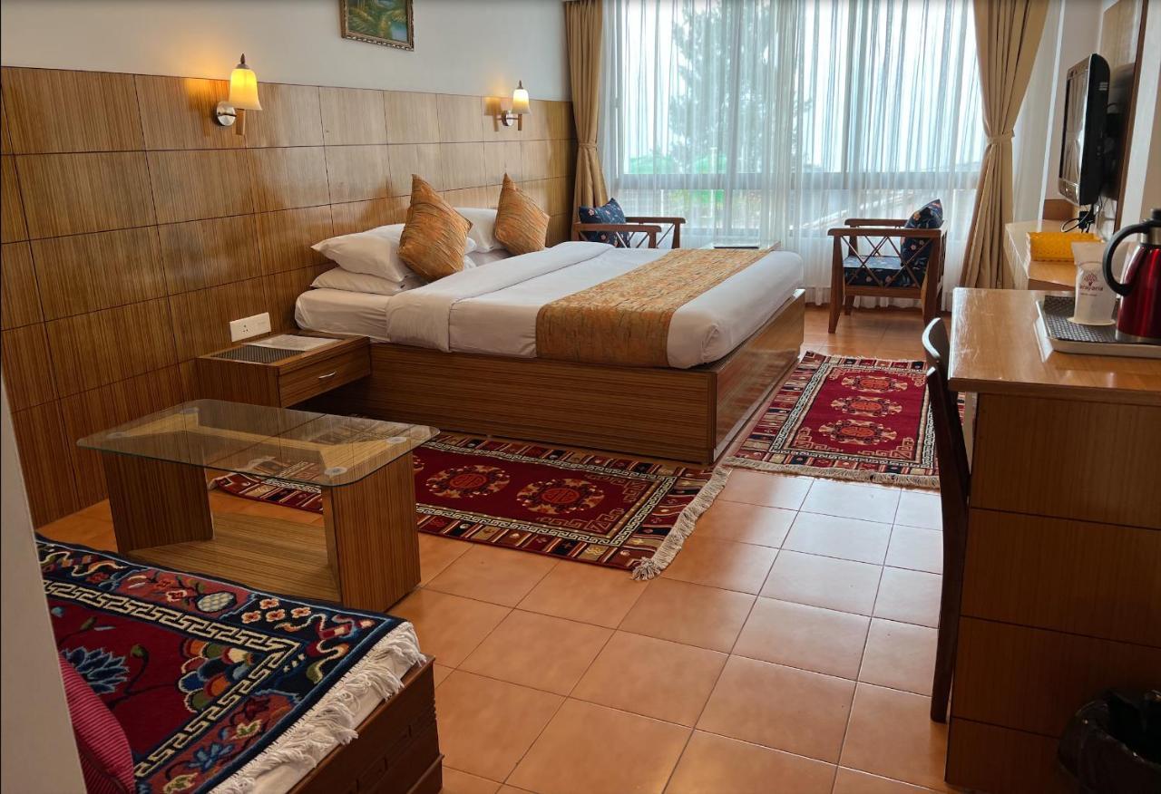Hotel Tarayana Гангток Екстериор снимка