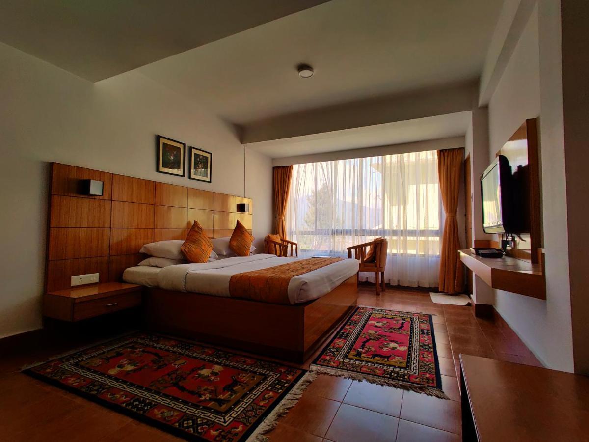 Hotel Tarayana Гангток Екстериор снимка